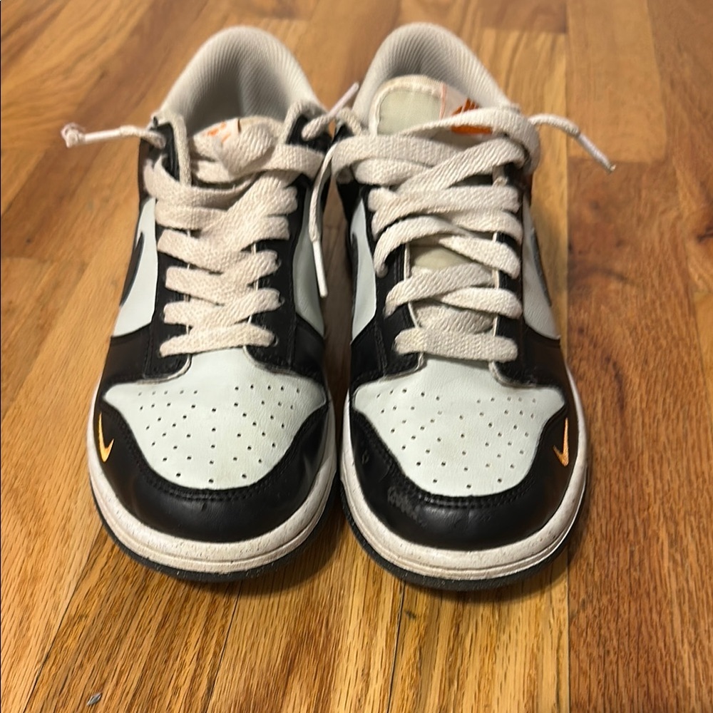 Nike Dunk Sneakers